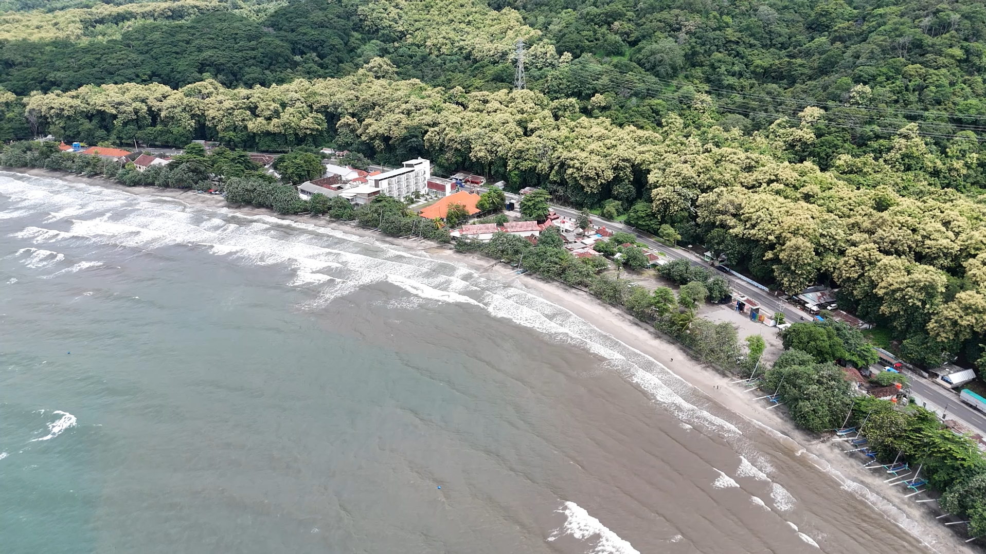 Wisata Bahari Pasir Putih